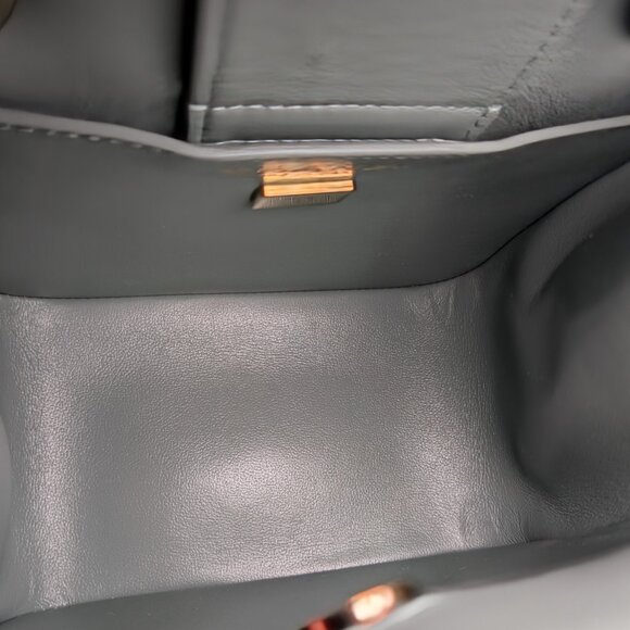 Chanel Rare Light Grey Quilted Caviar Leather Small Bucket Drawstring Bag - Picture 14 of 16